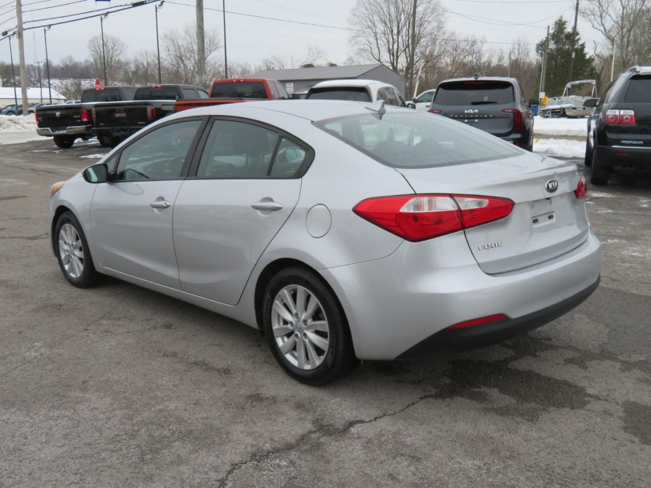 Kia Forte 4dr Sdn Auto LX 2016