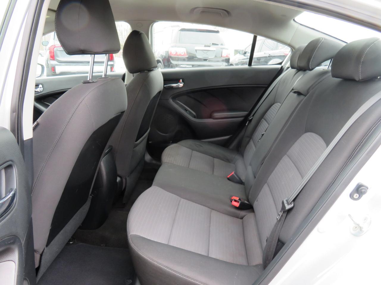 Kia Forte 4dr Sdn Auto LX 2016