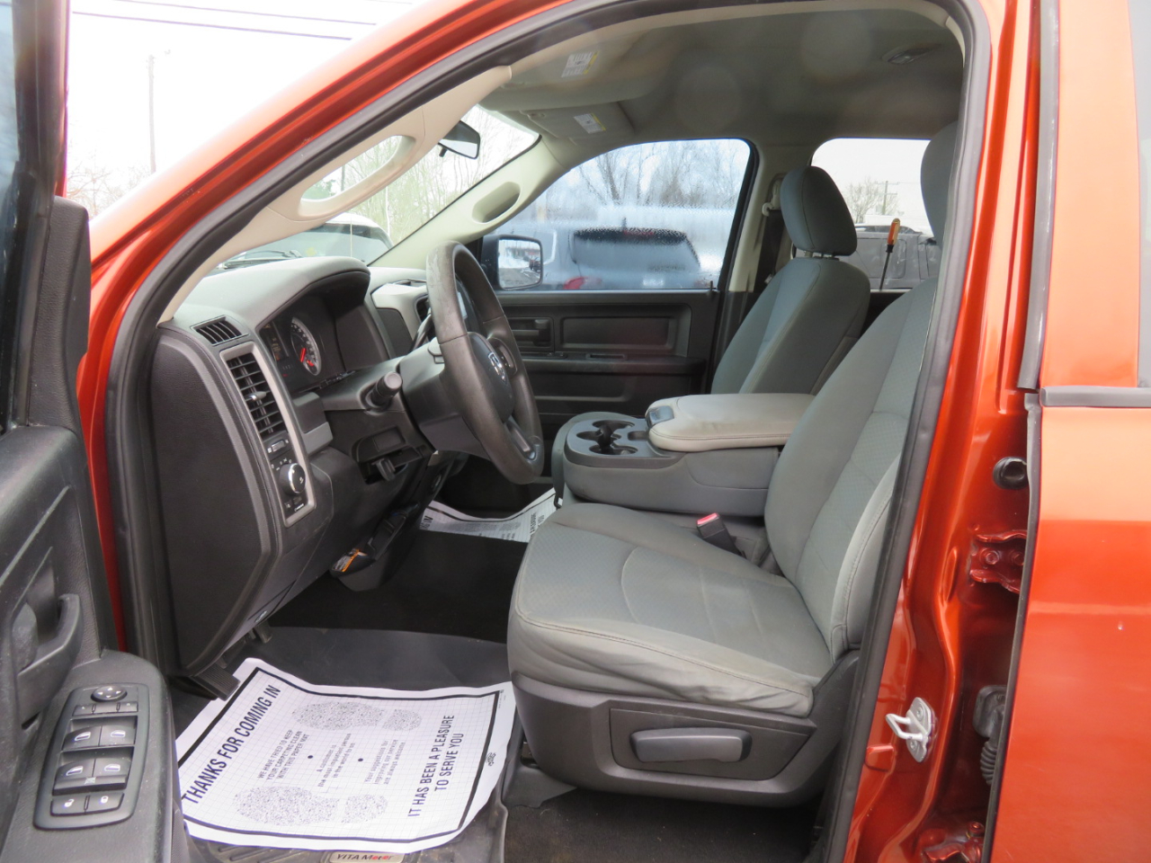 RAM 1500 2WD Quad Cab 140.5" Express 2013