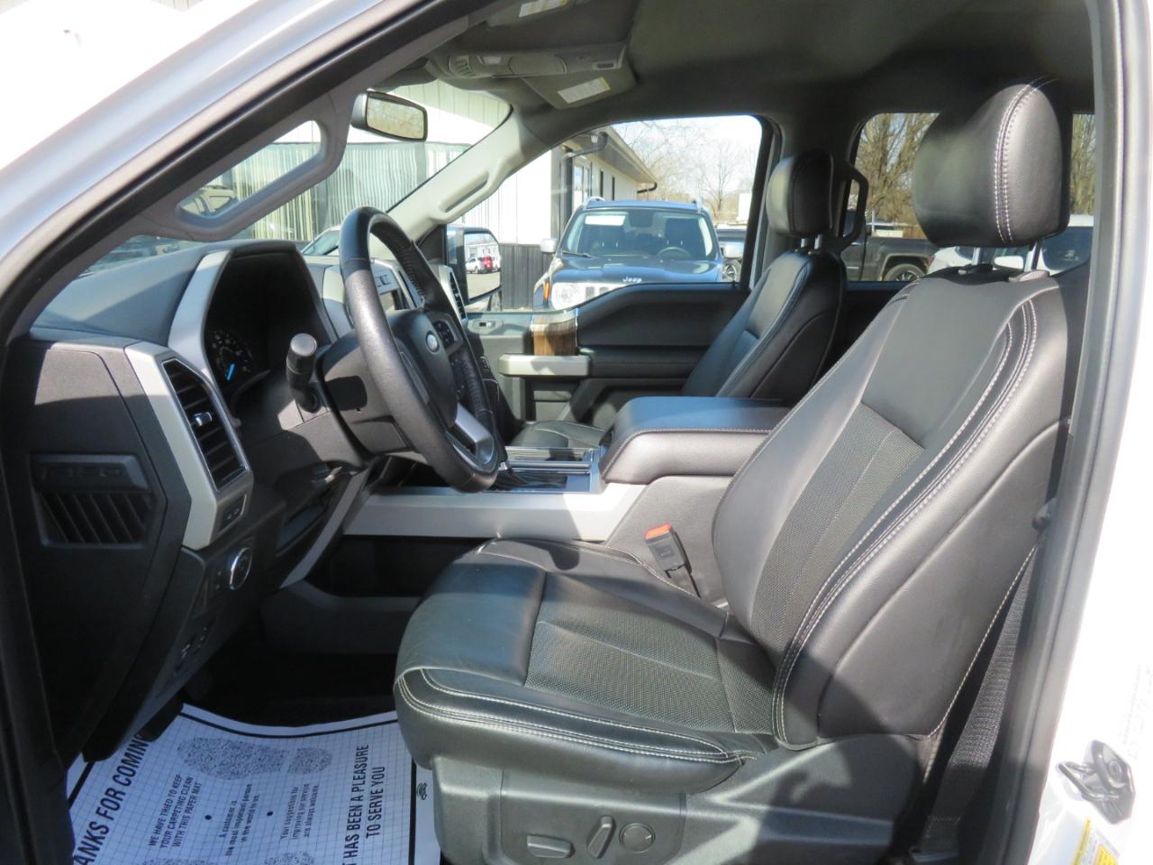 Ford F-150 Supercab 145" Lariat 4WD 2019