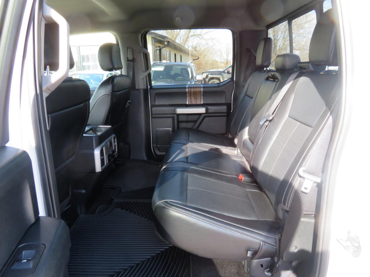 Ford F-150 Supercab 145" Lariat 4WD 2019