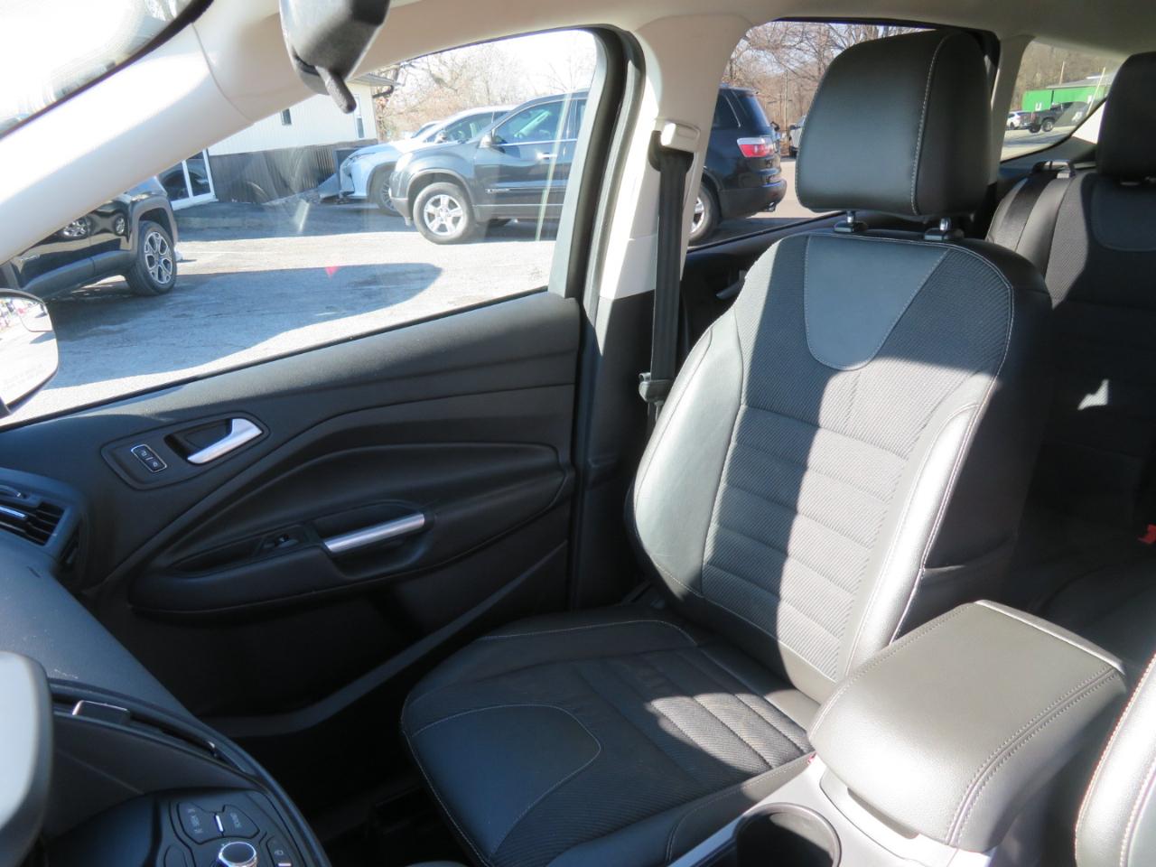 Ford Escape 4WD 4dr SE 2015