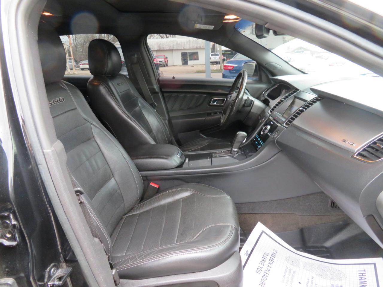 Ford Taurus 4dr Sdn SHO AWD 2014