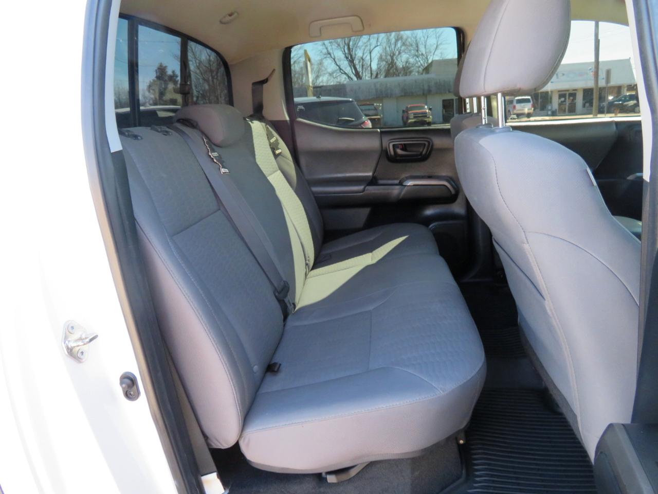 Toyota Tacoma TRD Off Road Double Cab 6' Bed V6 4x4 AT (Natl) 2017