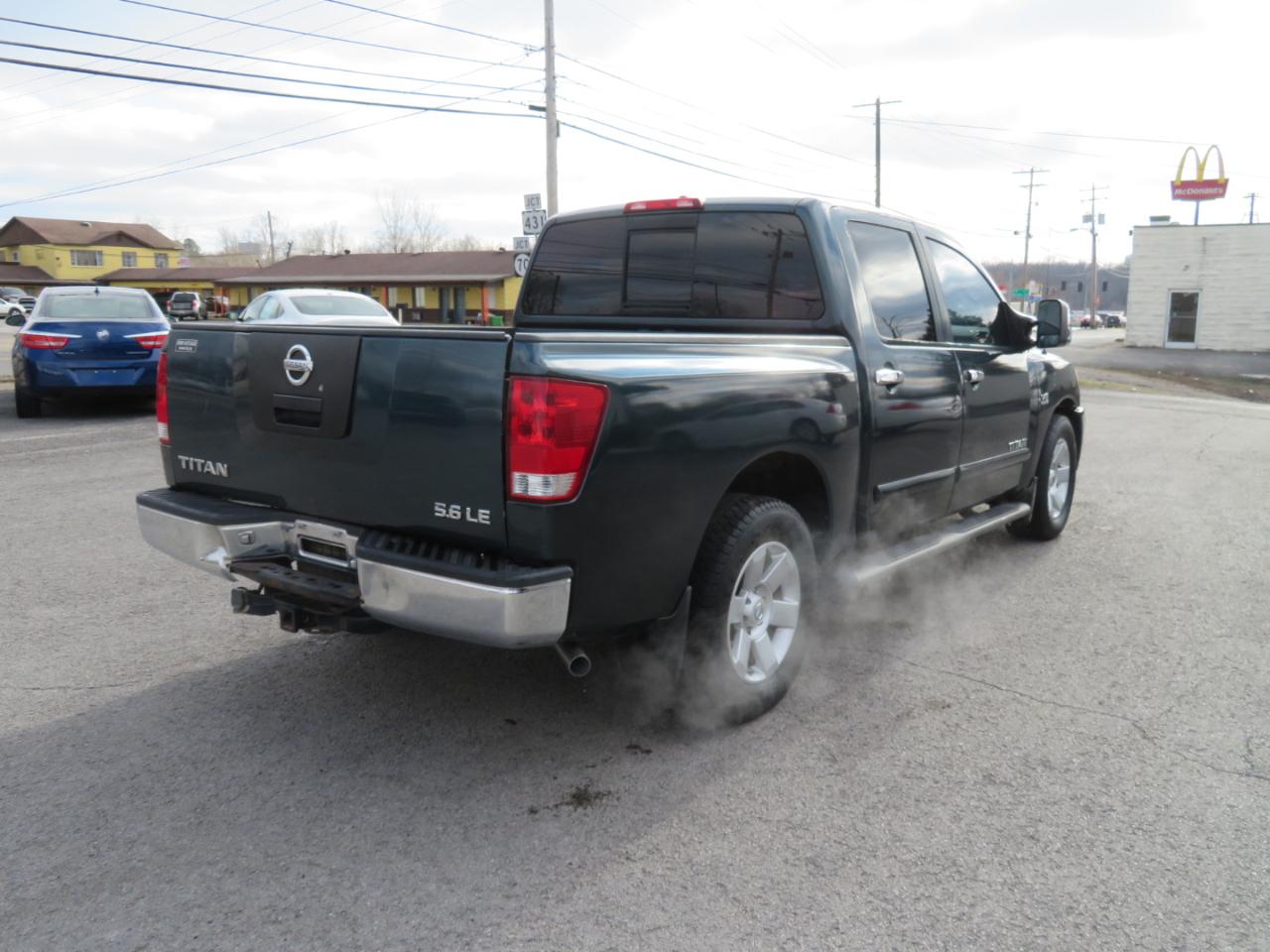 Nissan Titan LE Crew Cab 2WD 2004