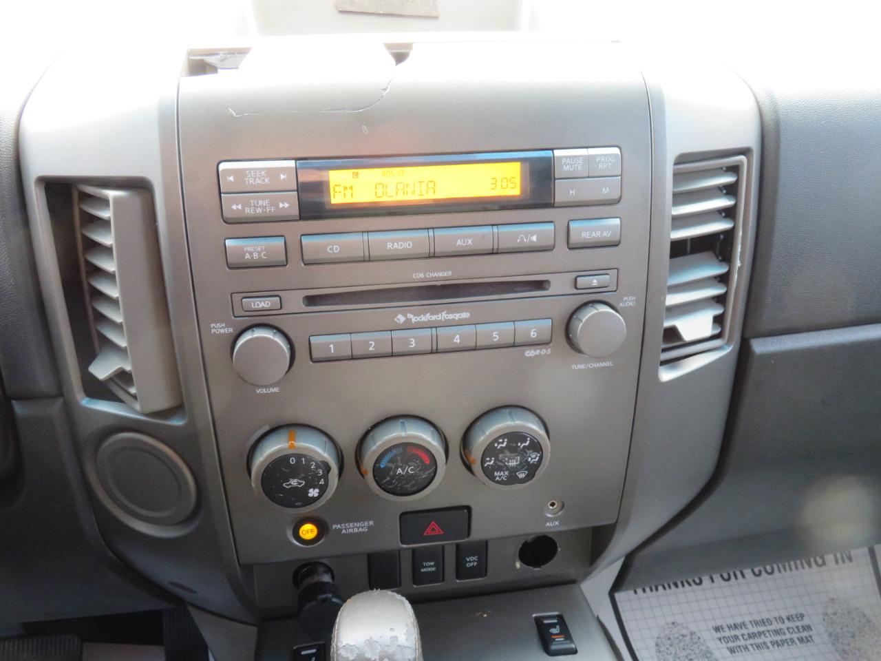 Nissan Titan LE Crew Cab 2WD 2004