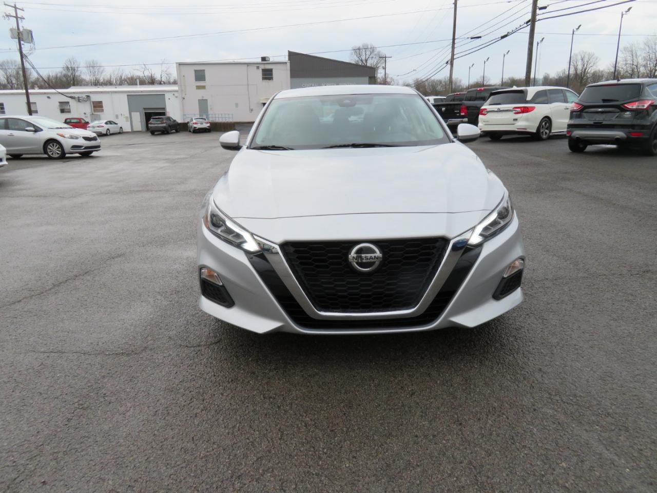 Nissan Altima 2.5 SV Sedan 2022