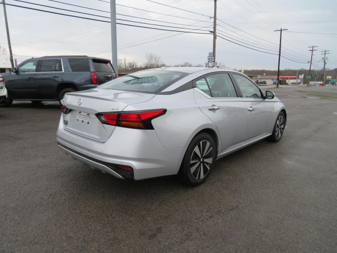 Nissan Altima 2.5 SV Sedan 2022