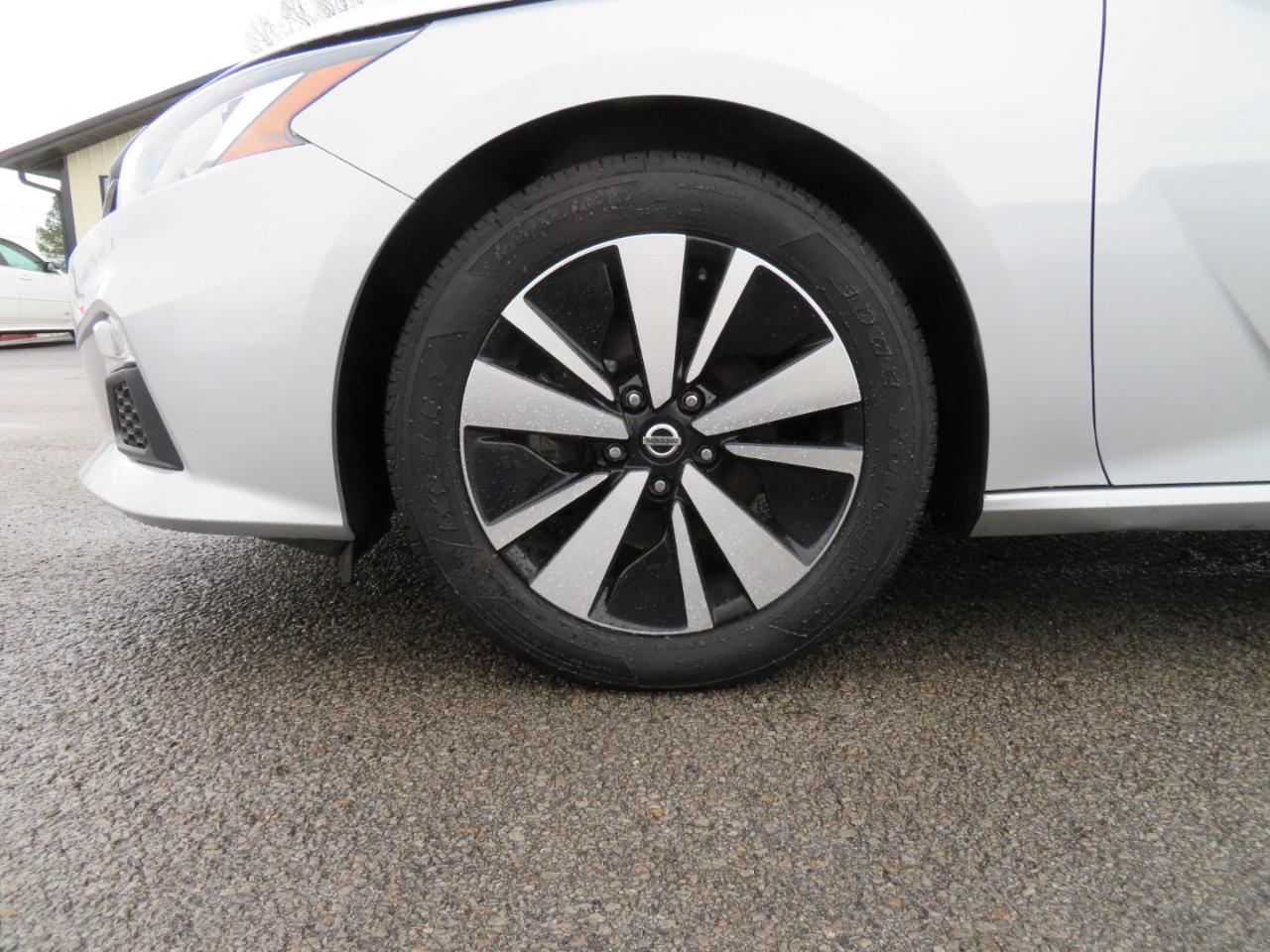 Nissan Altima 2.5 SV Sedan 2022