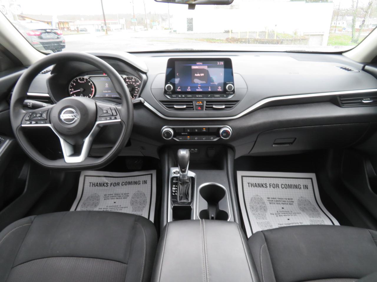 Nissan Altima 2.5 SV Sedan 2022