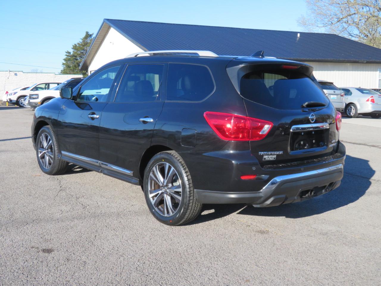 Nissan Pathfinder 4x4 Platinum 2020