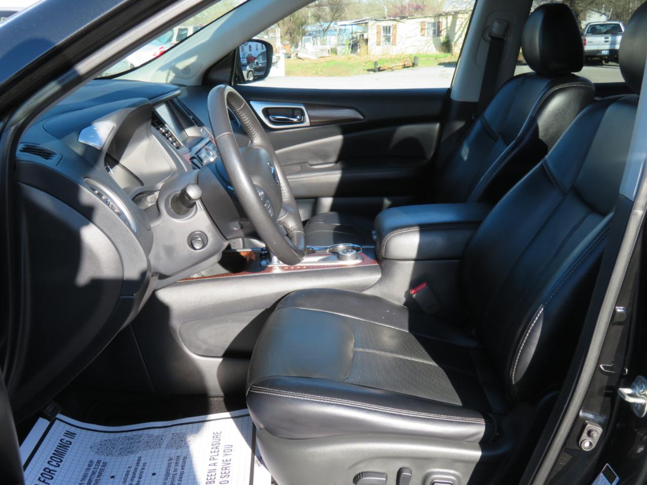 Nissan Pathfinder 4x4 Platinum 2020