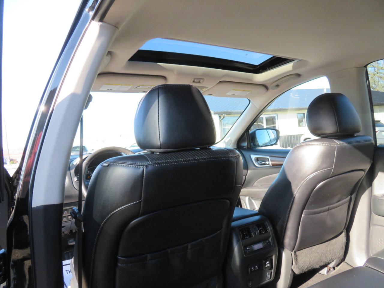 Nissan Pathfinder 4x4 Platinum 2020