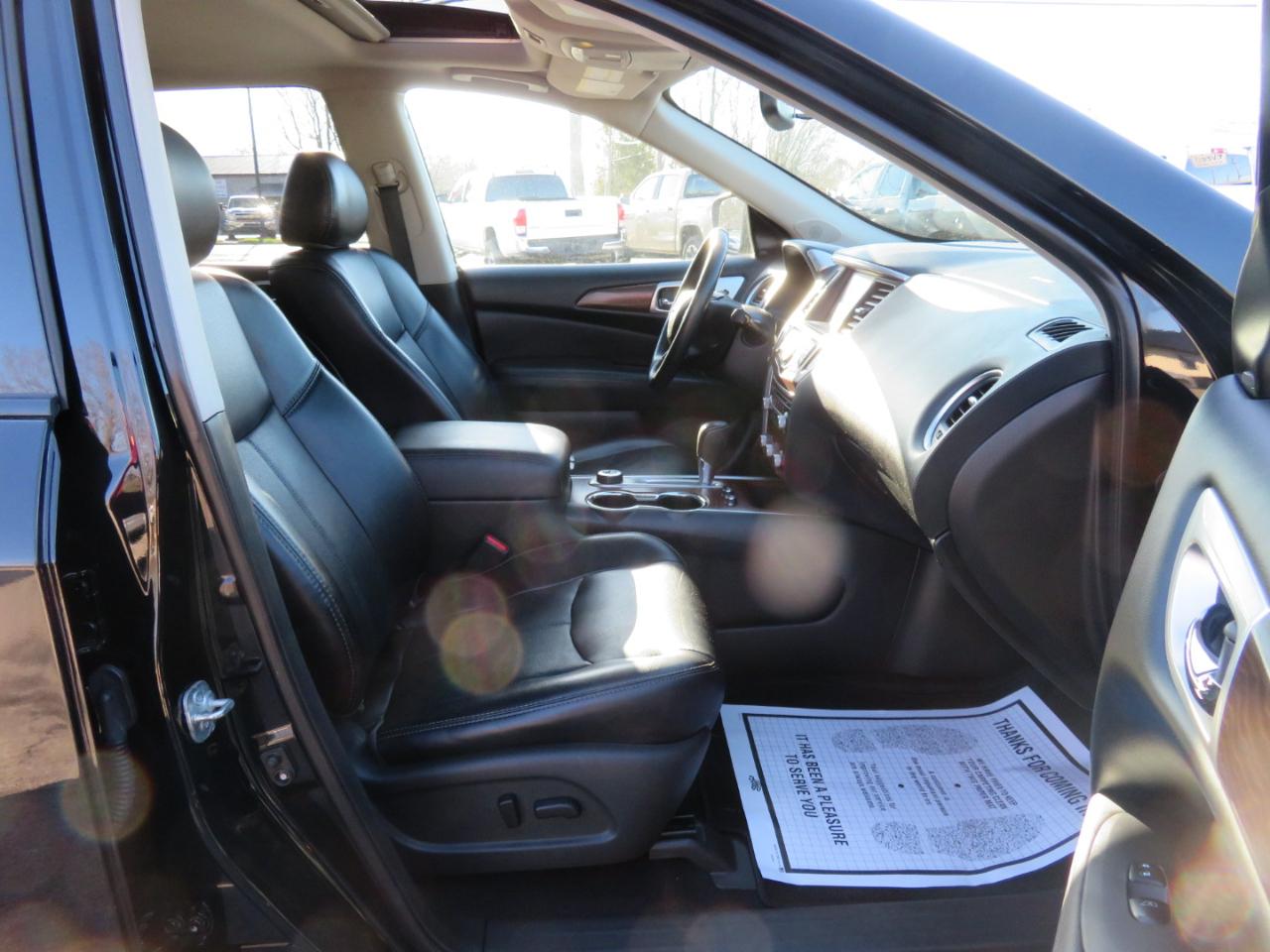 Nissan Pathfinder 4x4 Platinum 2020