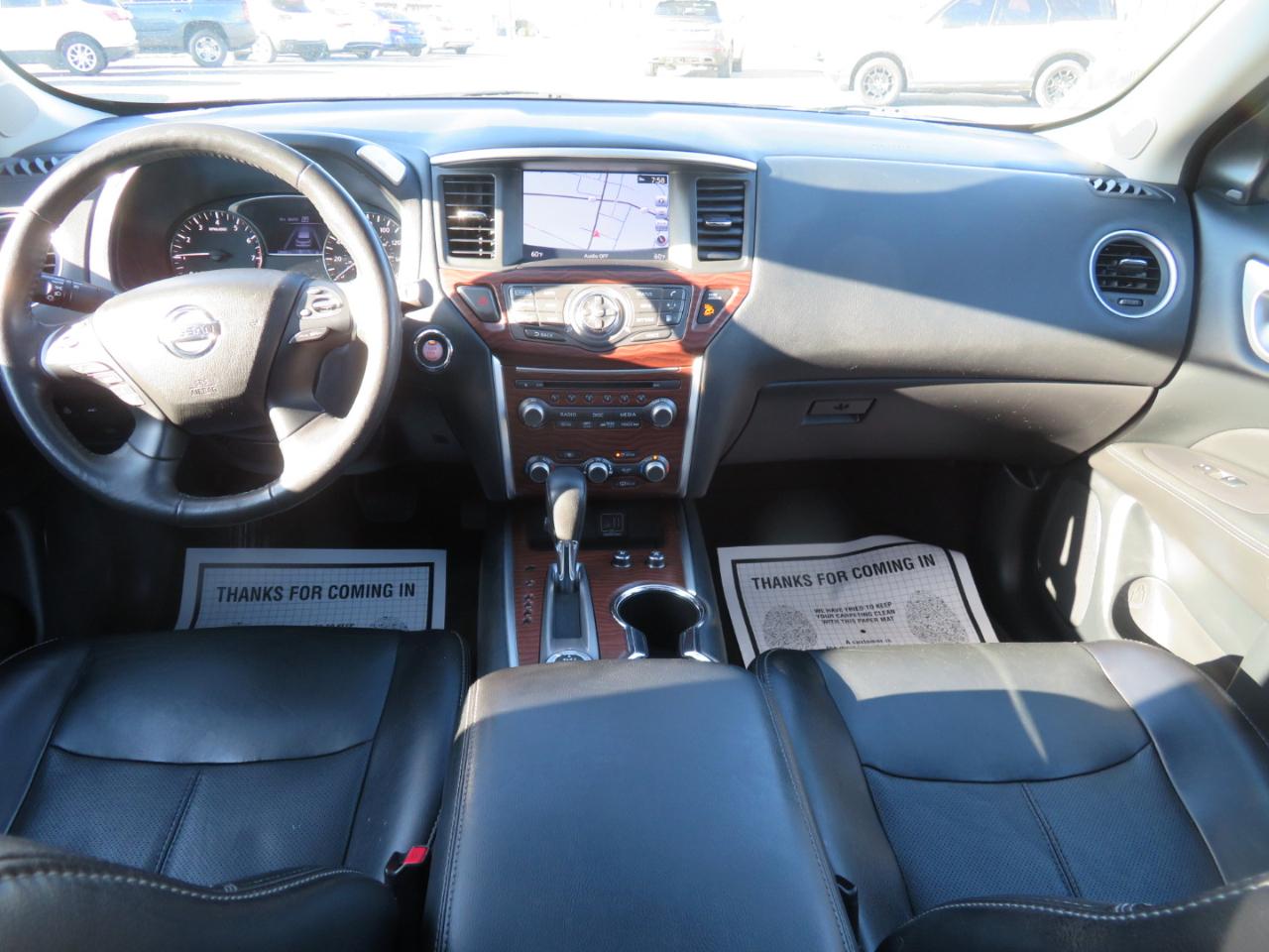 Nissan Pathfinder 4x4 Platinum 2020