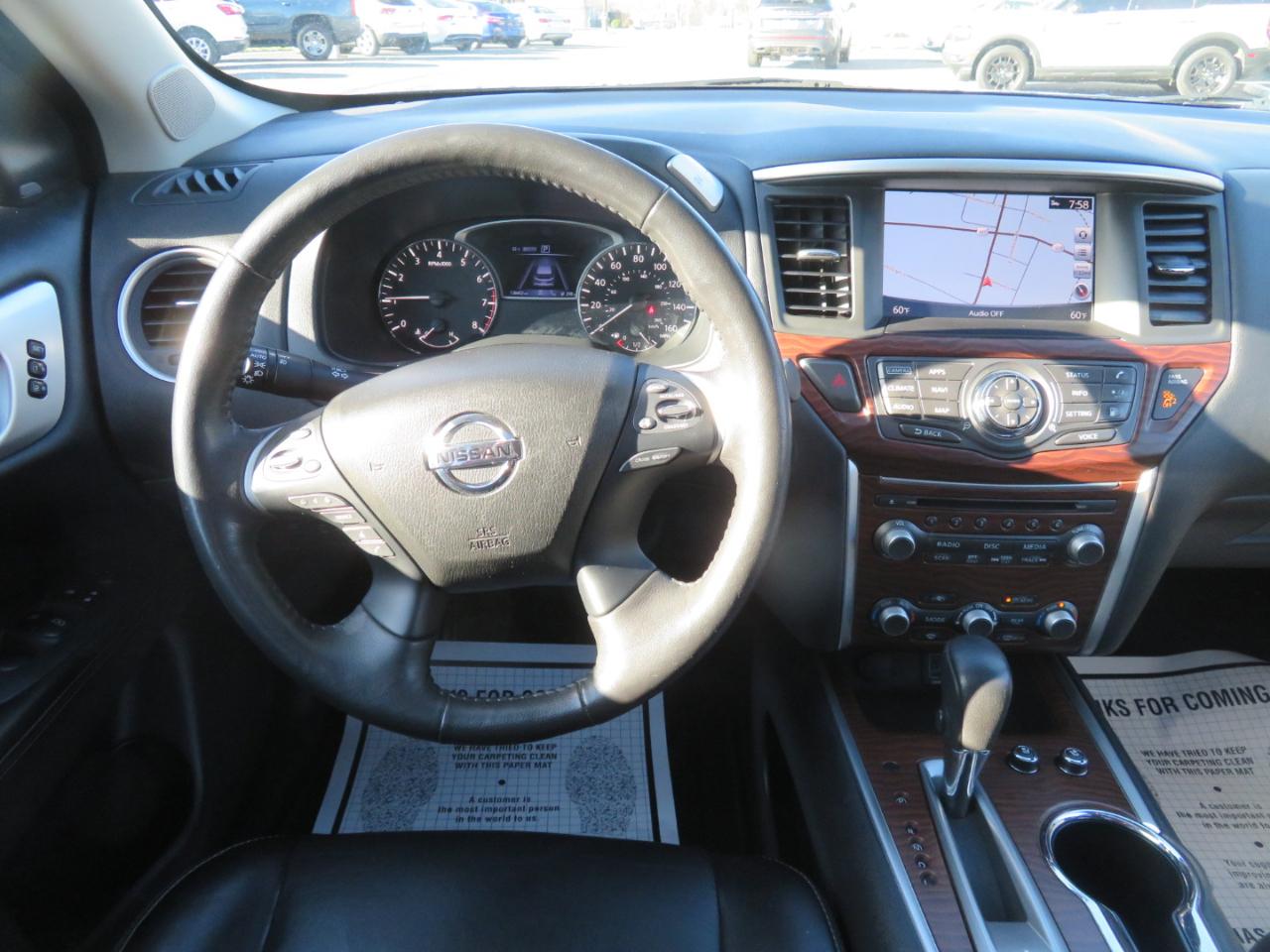 Nissan Pathfinder 4x4 Platinum 2020