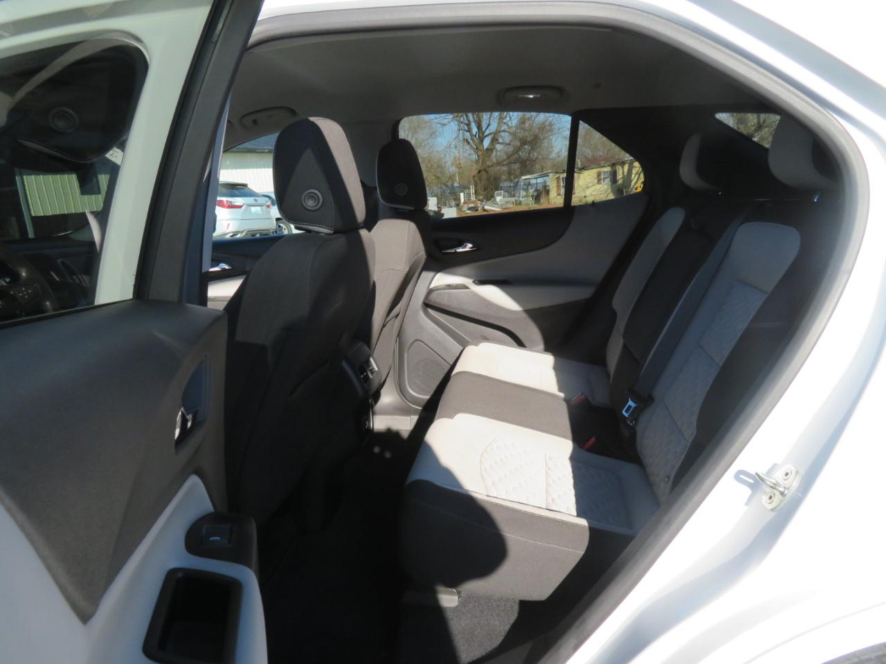 Chevrolet Equinox FWD 4dr LS w/1LS 2021