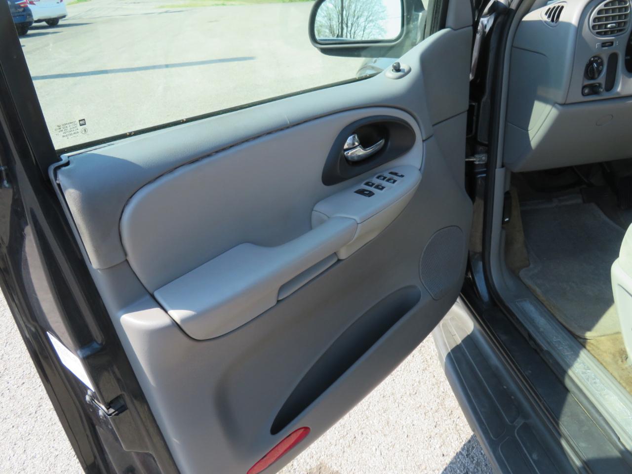 Chevrolet TrailBlazer 4dr 4WD LS 2006