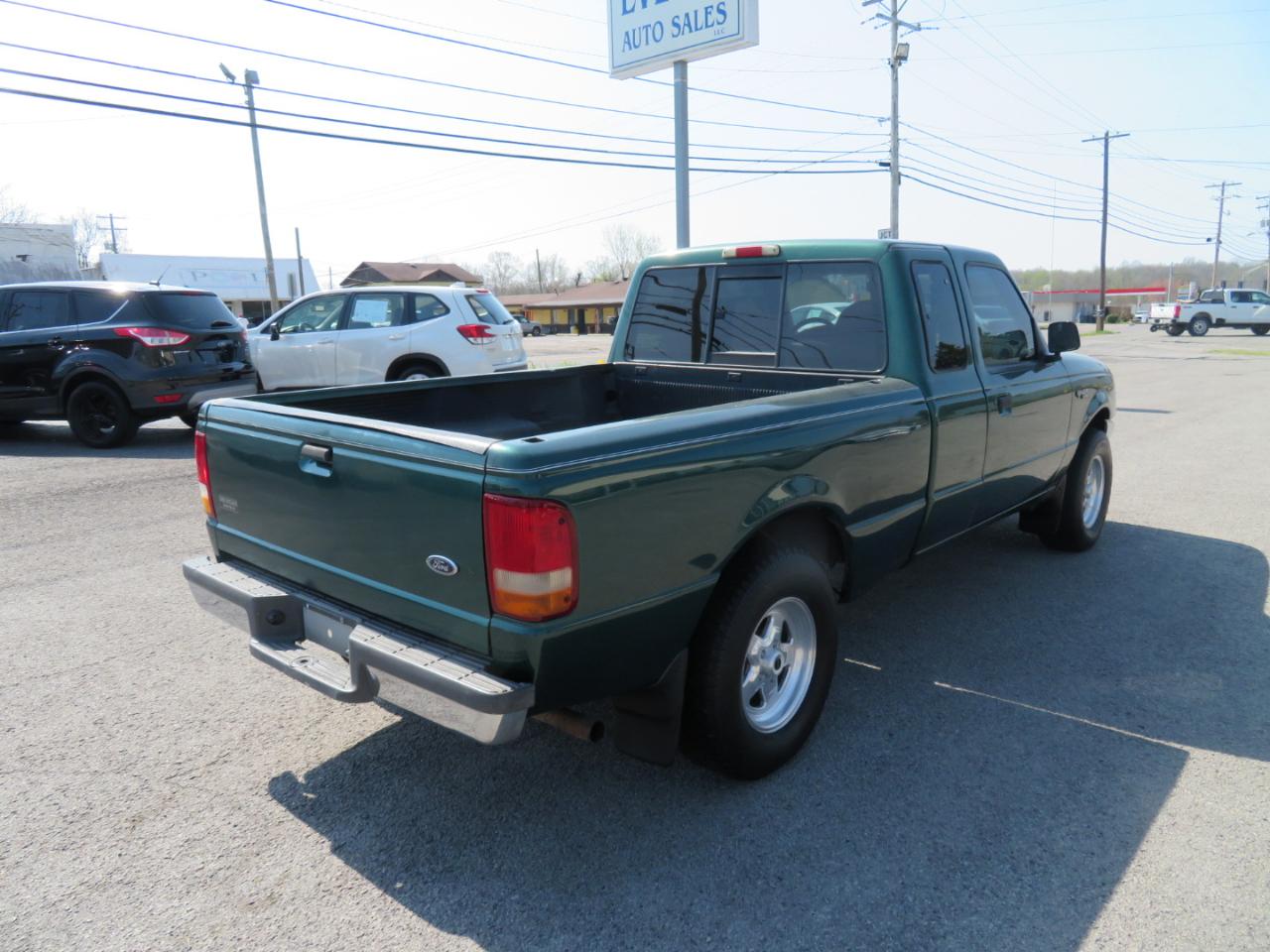 Ford Ranger Supercab 126" WB XLT 1999