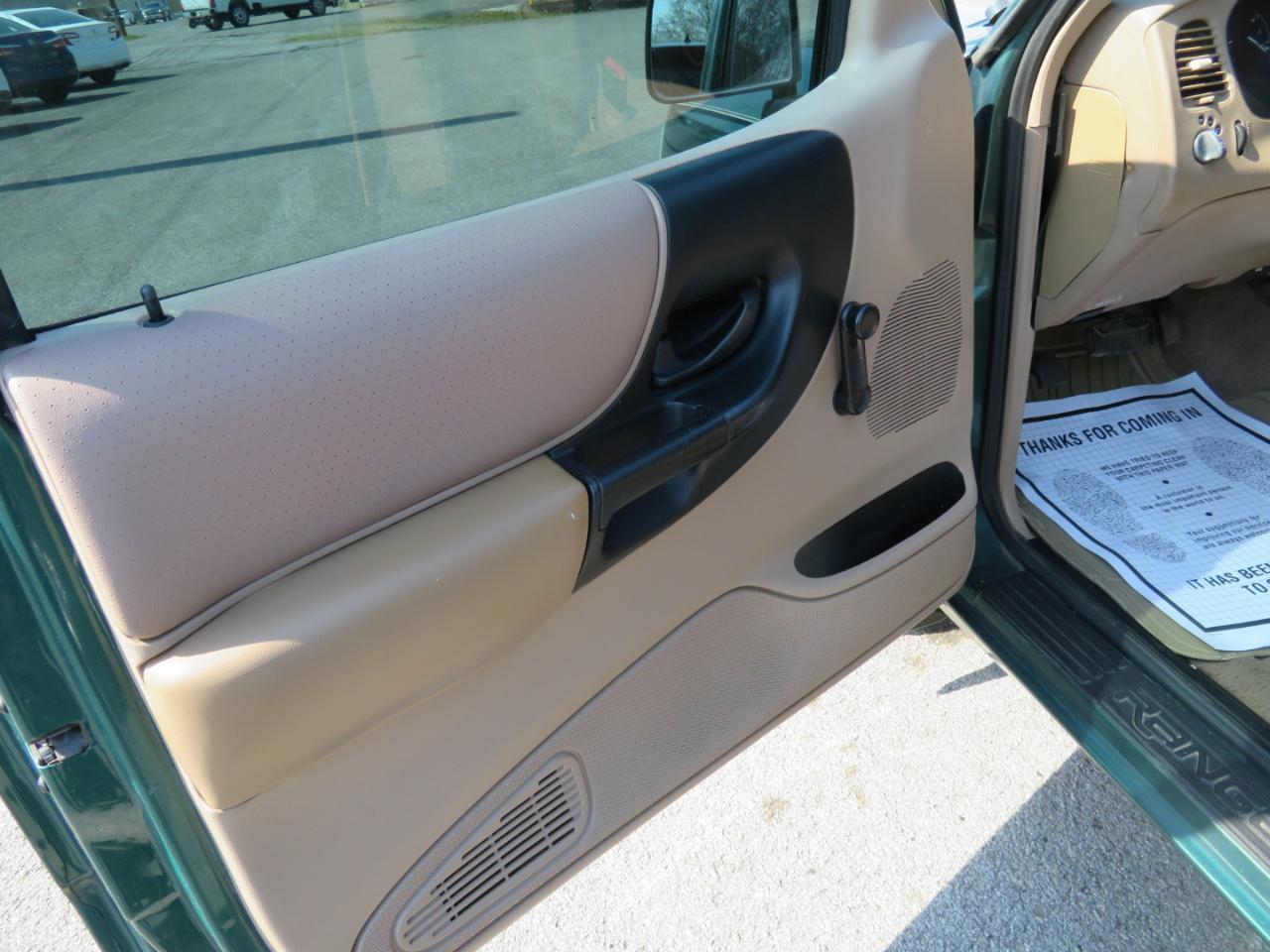 Ford Ranger Supercab 126" WB XLT 1999