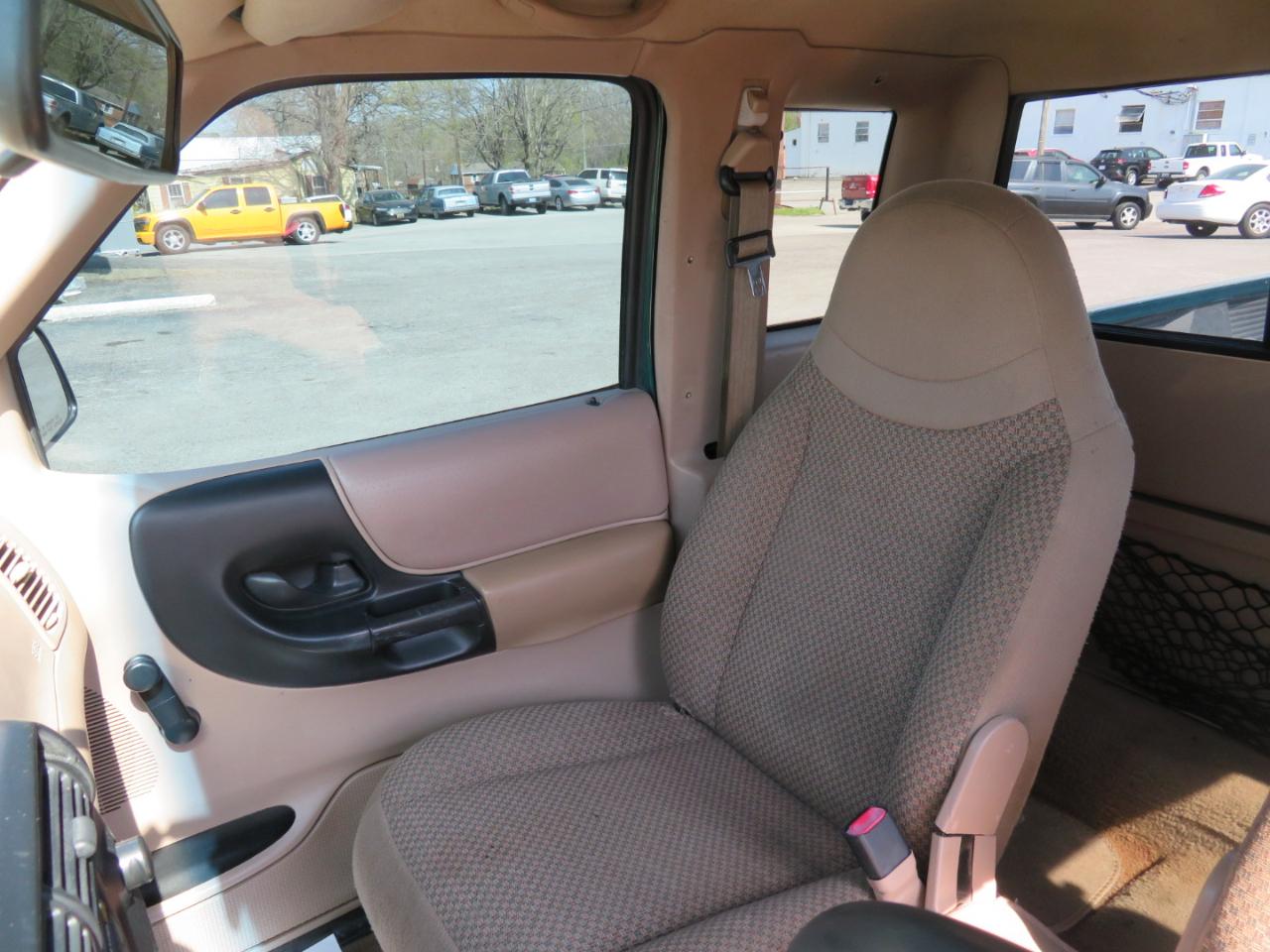 Ford Ranger Supercab 126" WB XLT 1999