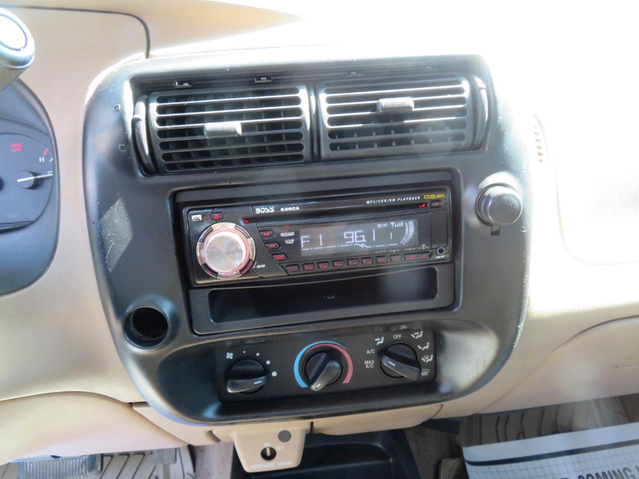 Ford Ranger Supercab 126" WB XLT 1999