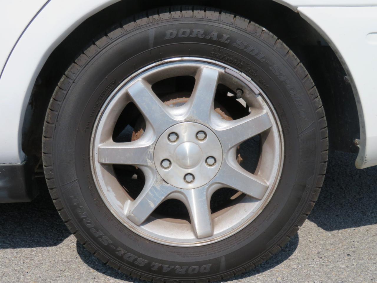 Ford Taurus 4dr Sdn SEL 2006