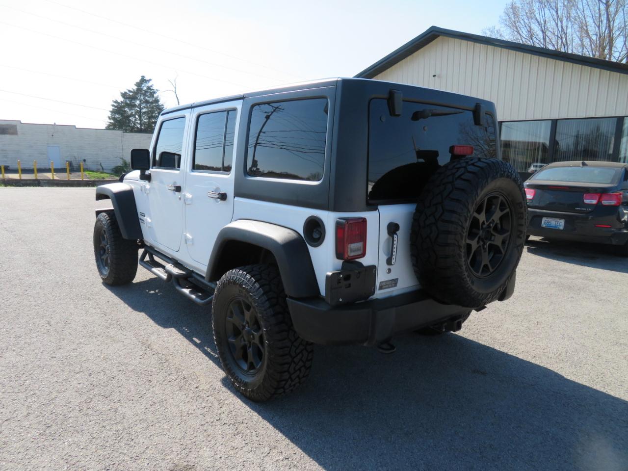 Jeep Wrangler Unlimited 4WD 4dr Sport 2013