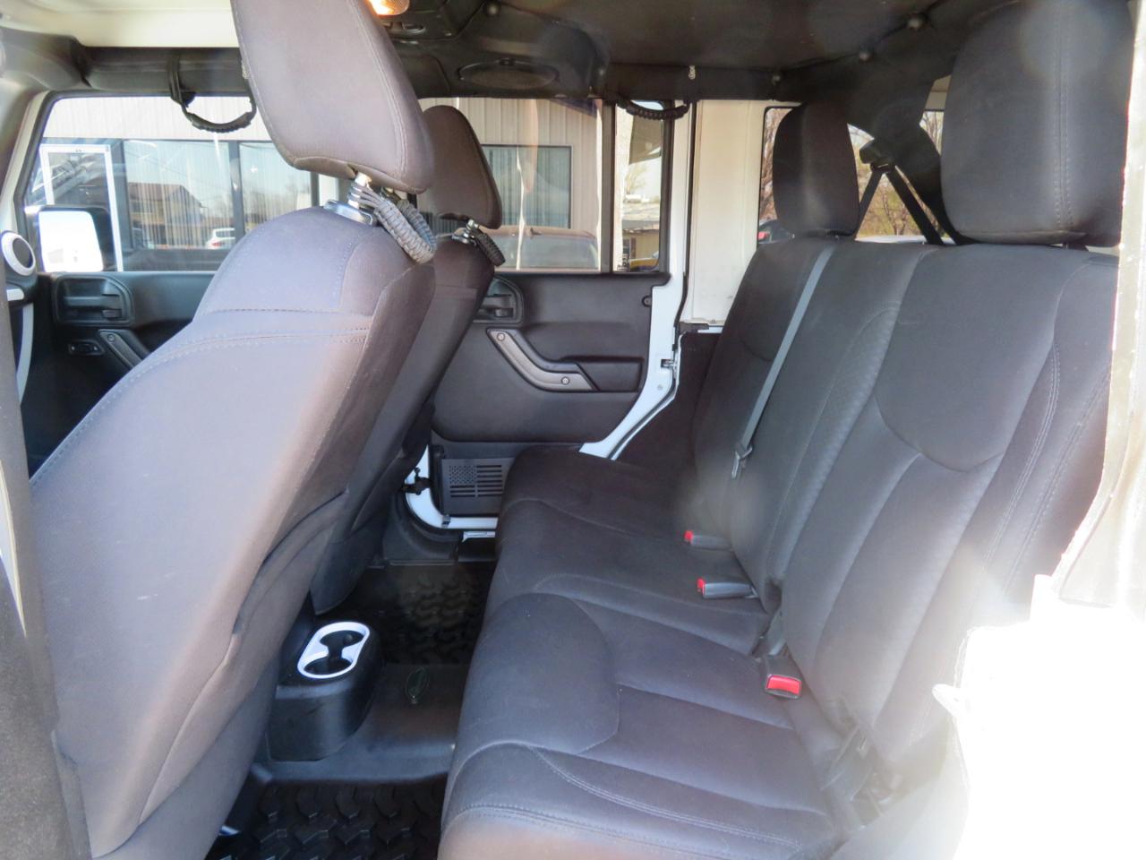 Jeep Wrangler Unlimited 4WD 4dr Sport 2013