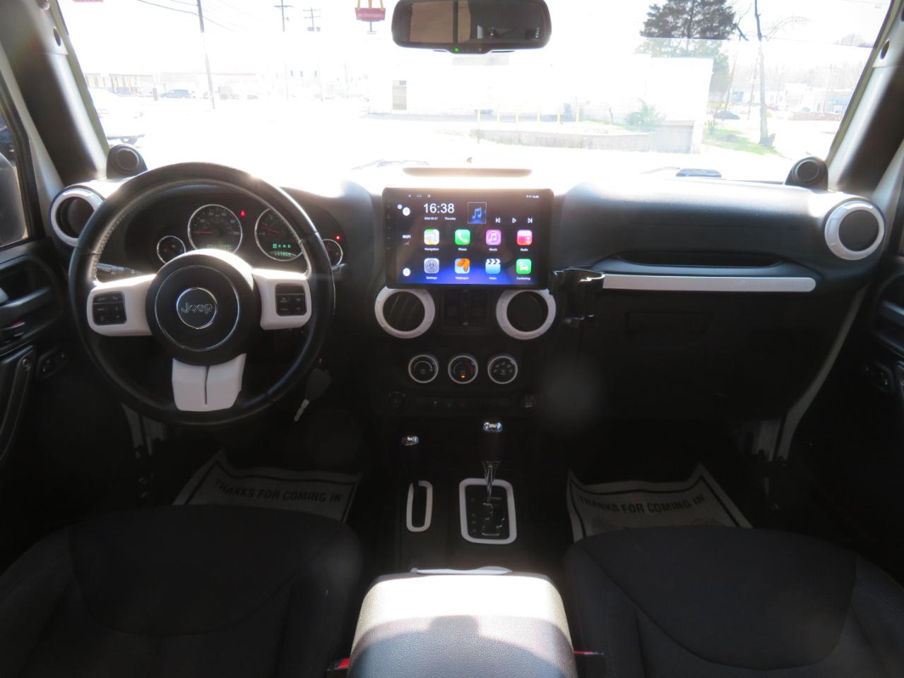 Jeep Wrangler Unlimited 4WD 4dr Sport 2013