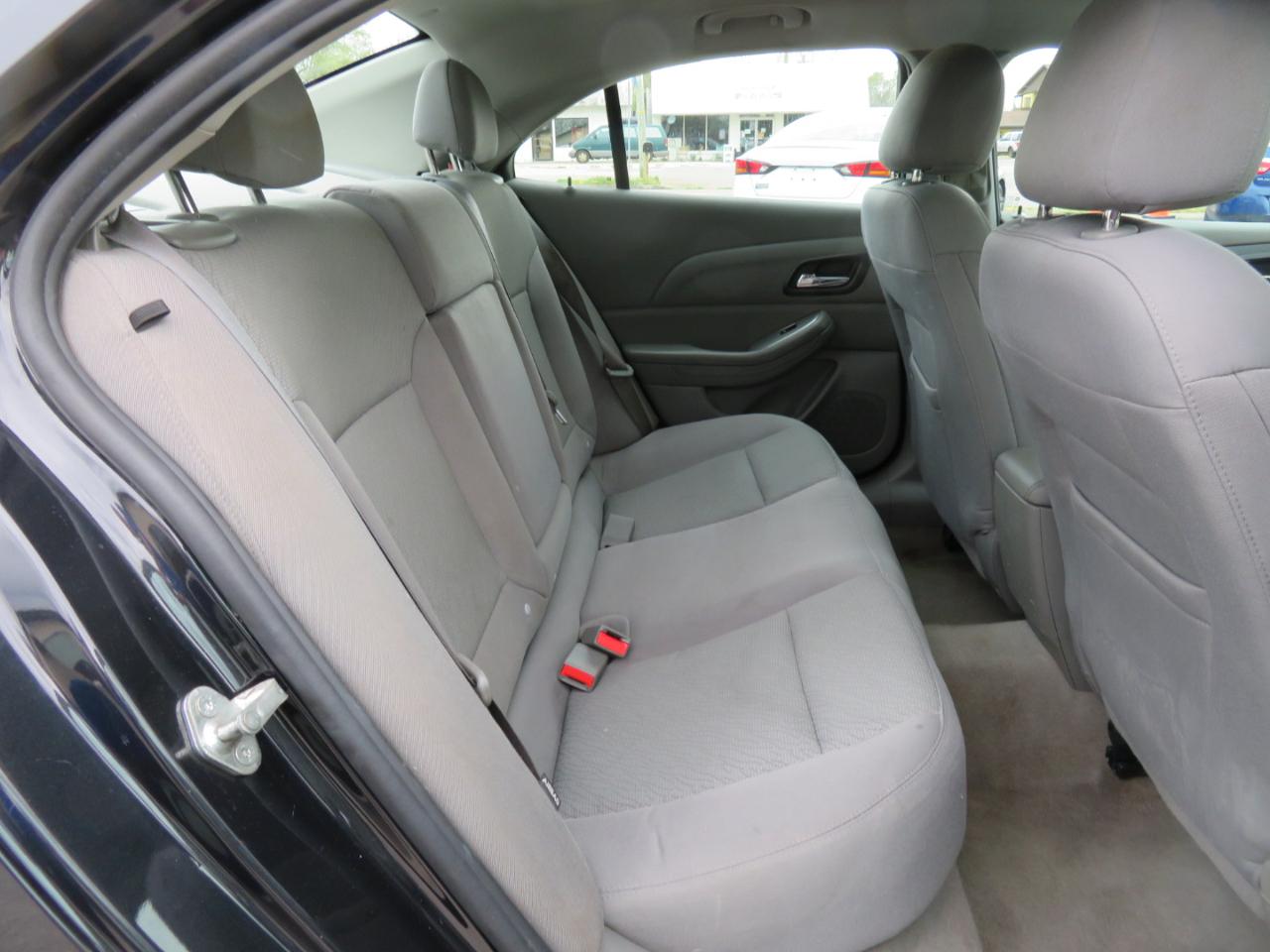 Chevrolet Malibu 4dr Sdn LS w/1LS 2015