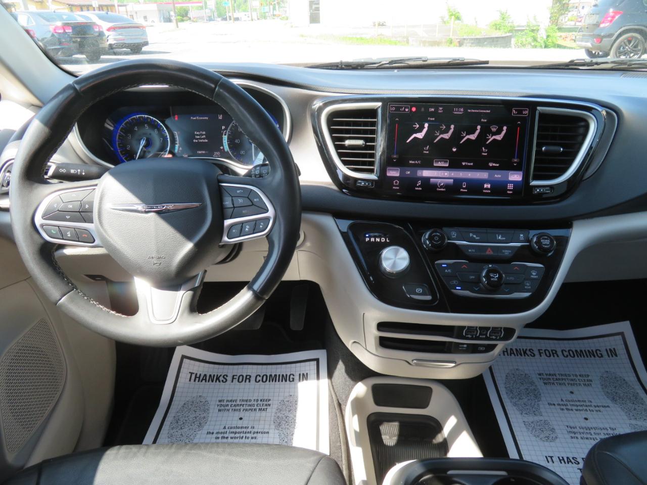 Chrysler Pacifica Touring L FWD 2022