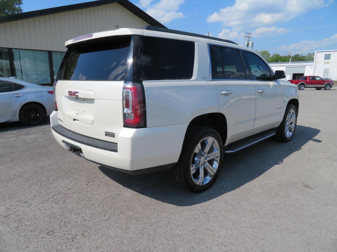GMC Yukon 4WD 4dr SLT 2015