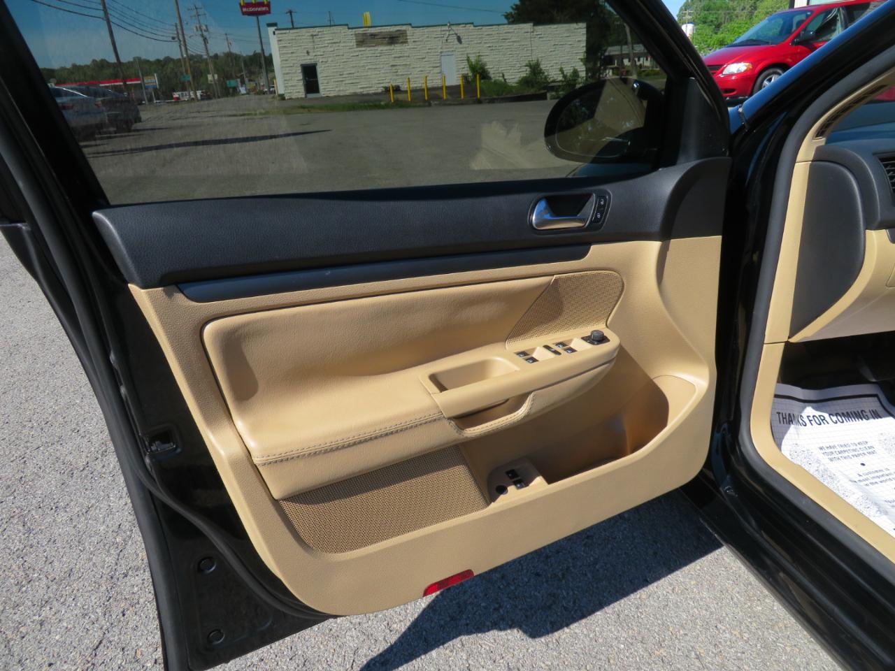 Volkswagen Jetta Sedan 4dr Auto SEL PZEV 2008