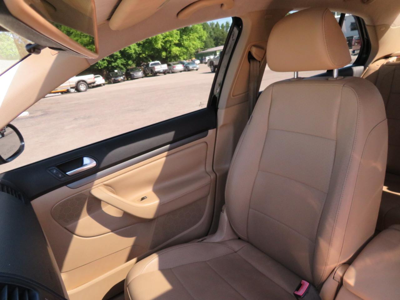 Volkswagen Jetta Sedan 4dr Auto SEL PZEV 2008