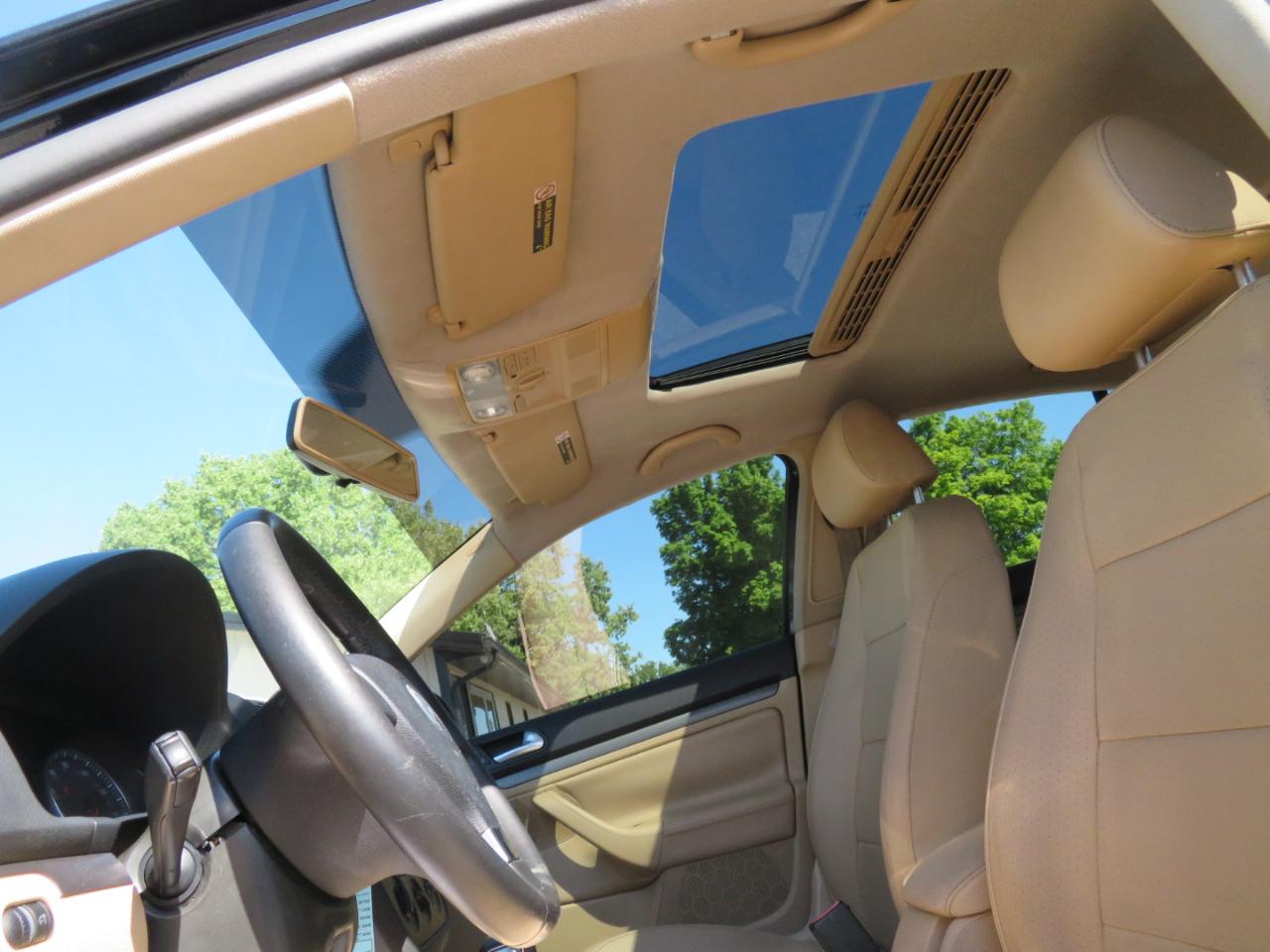 Volkswagen Jetta Sedan 4dr Auto SEL PZEV 2008