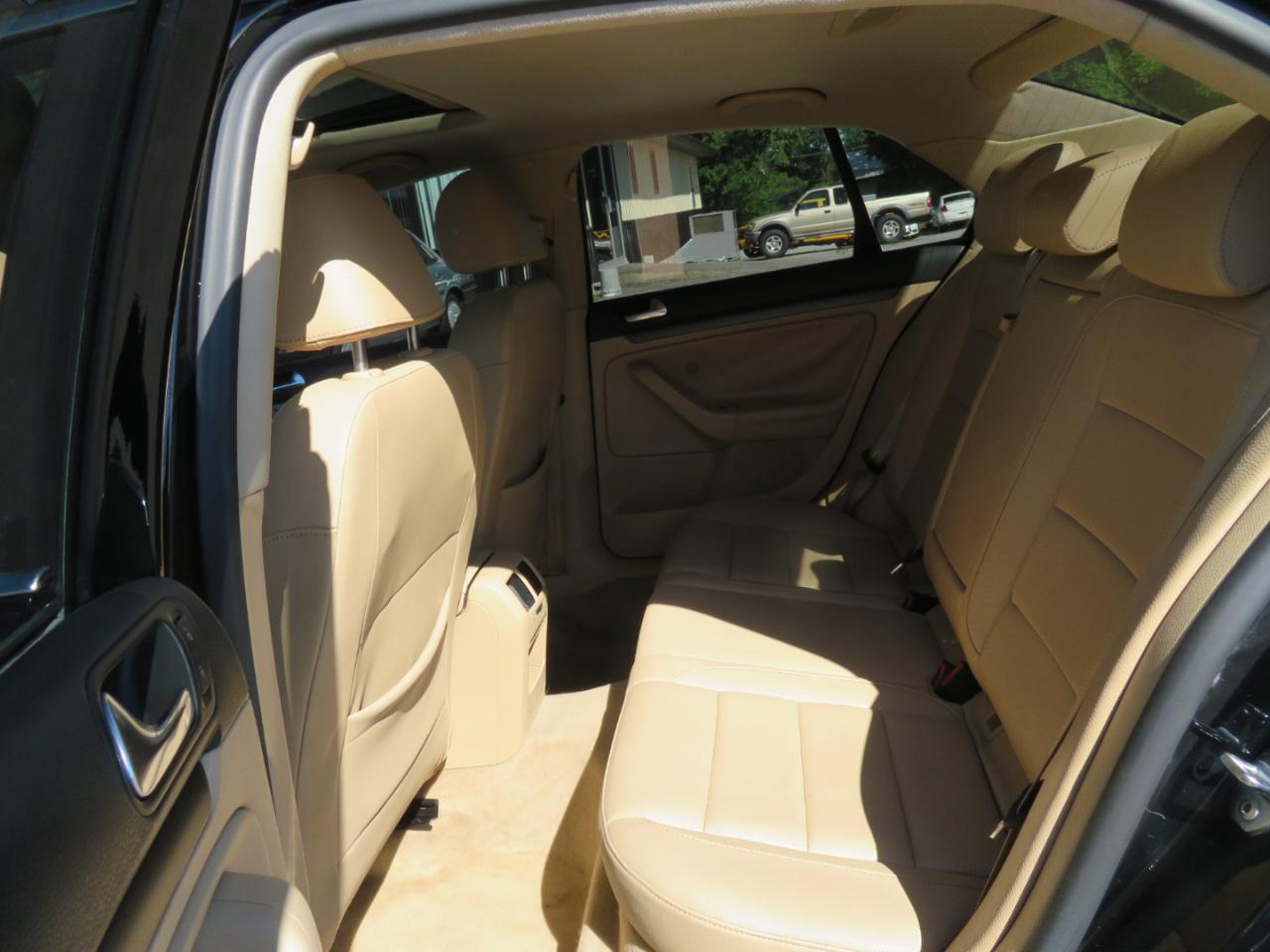 Volkswagen Jetta Sedan 4dr Auto SEL PZEV 2008