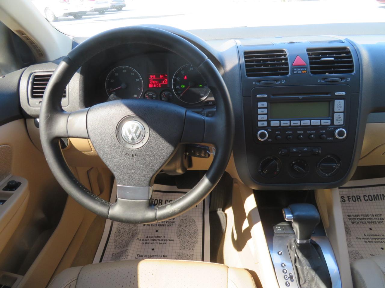 Volkswagen Jetta Sedan 4dr Auto SEL PZEV 2008