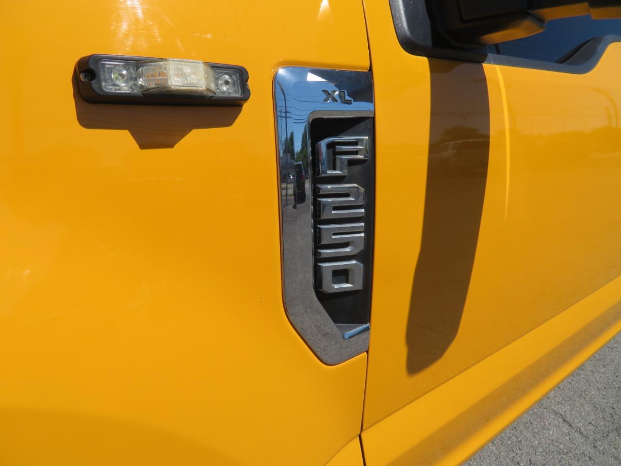 Ford Super Duty F-250 SRW XL 2WD SuperCab 6.75' Box 2020