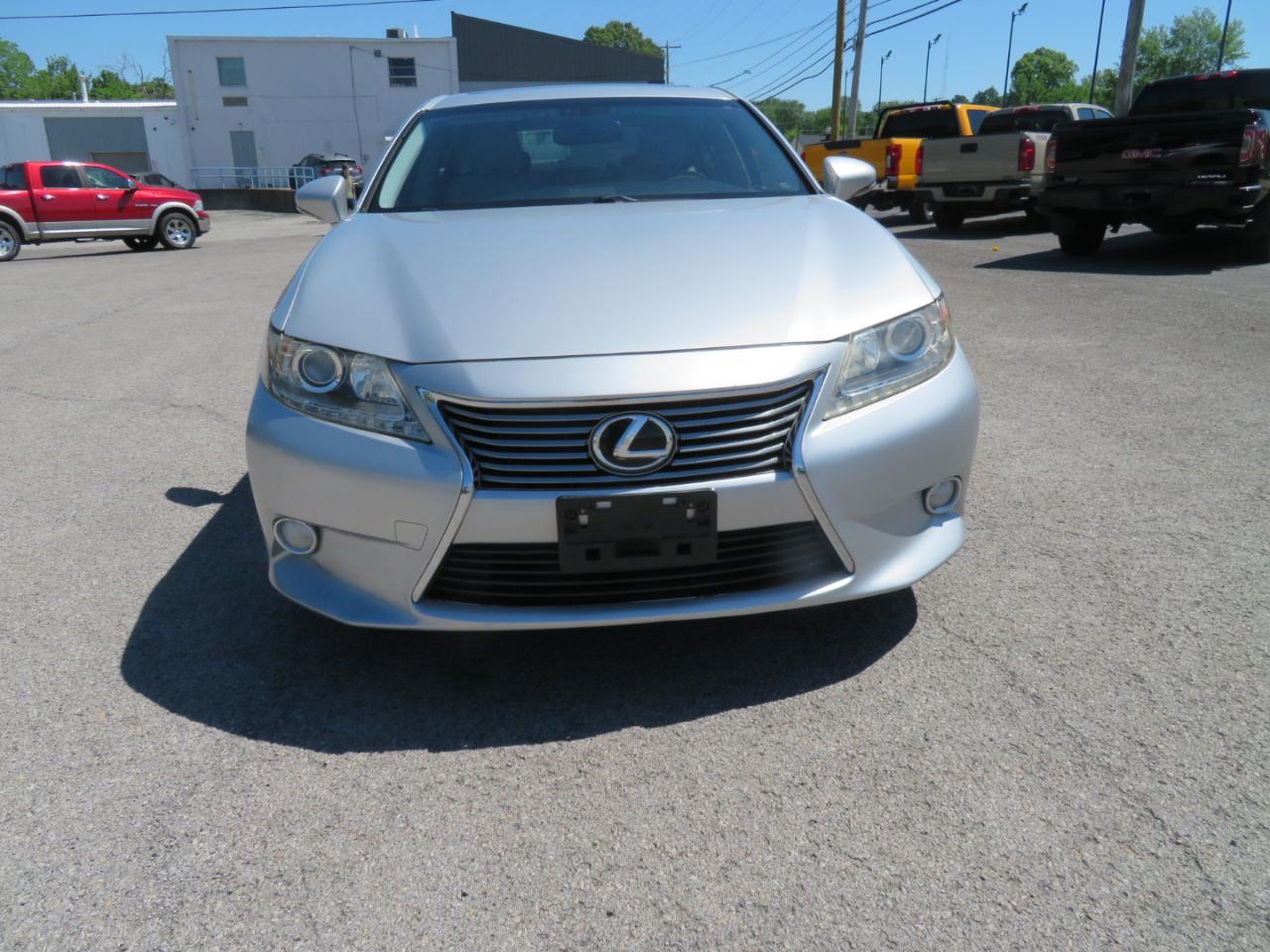 Lexus ES 350 4dr Sdn 2015
