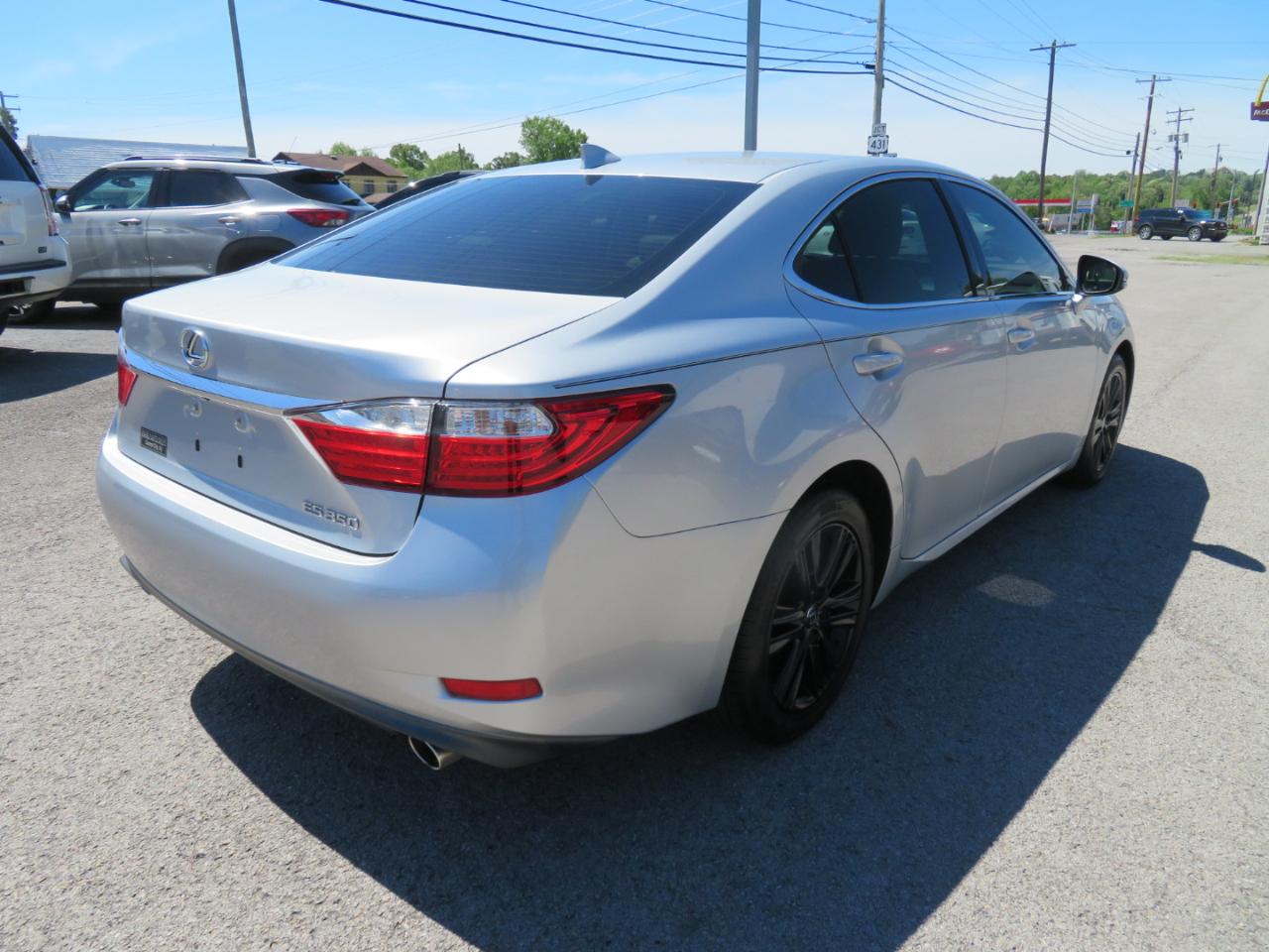 Lexus ES 350 4dr Sdn 2015