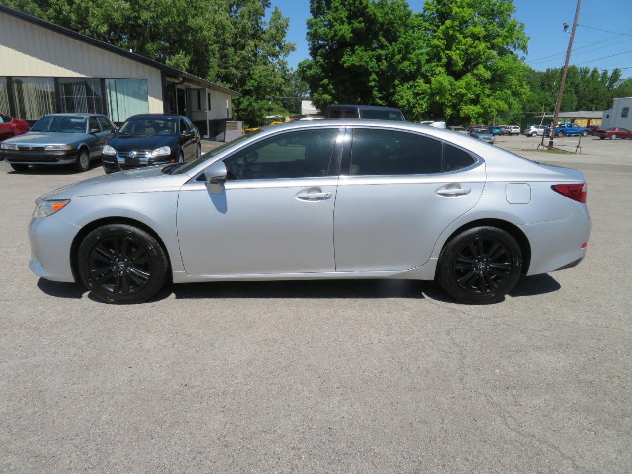 Lexus ES 350 4dr Sdn 2015