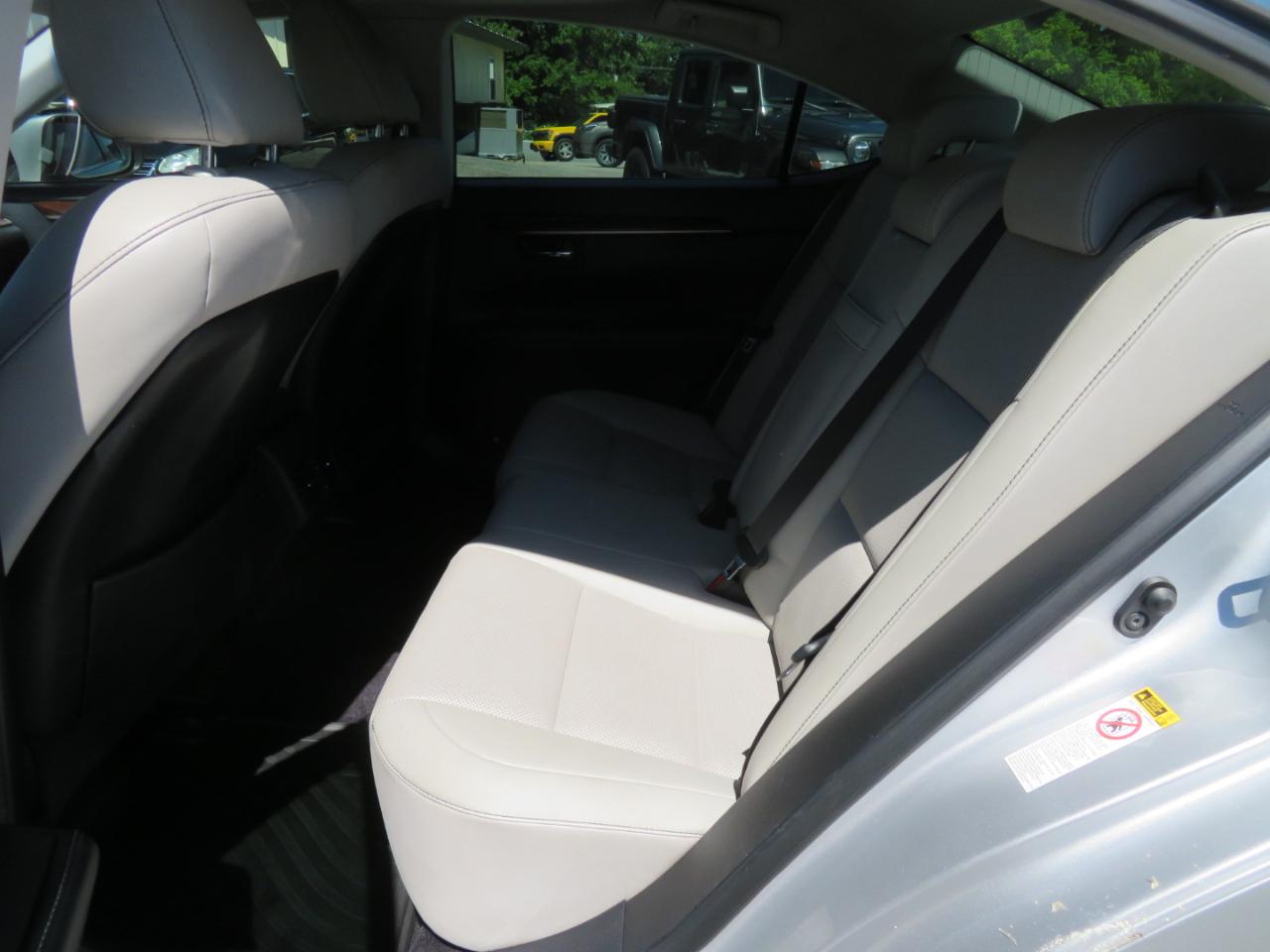 Lexus ES 350 4dr Sdn 2015