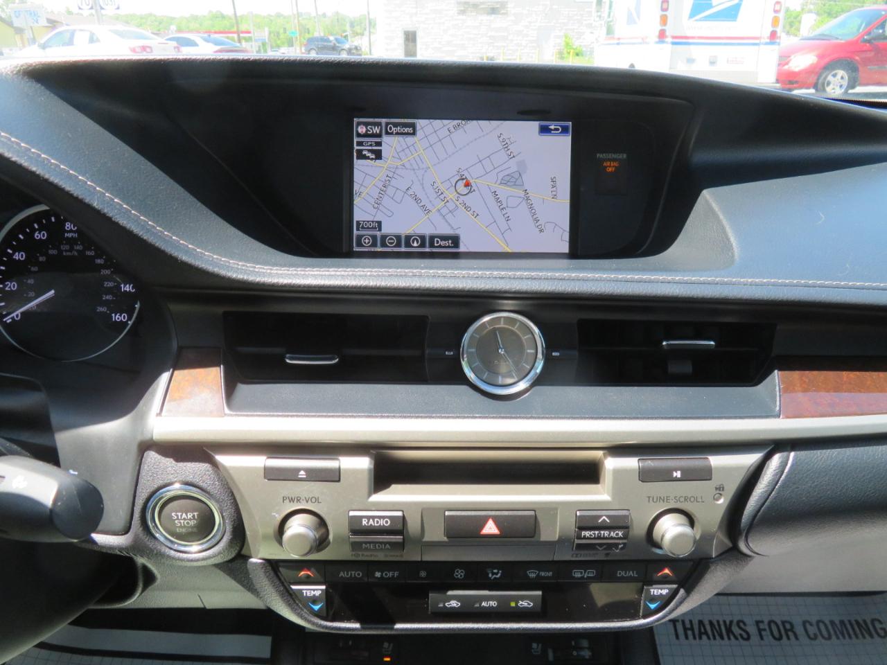 Lexus ES 350 4dr Sdn 2015