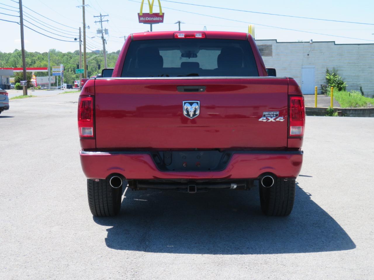 RAM 1500 4WD Quad Cab 140.5" Express 2014