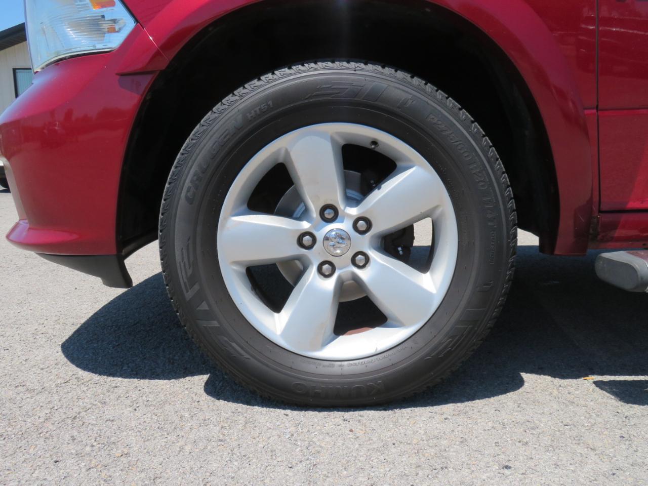 RAM 1500 4WD Quad Cab 140.5" Express 2014