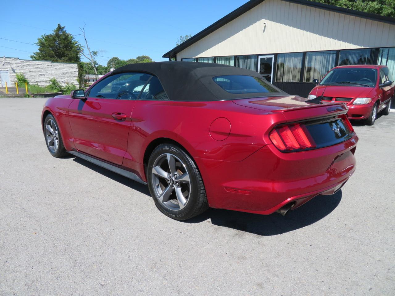 Ford Mustang 2dr Conv V6 2015