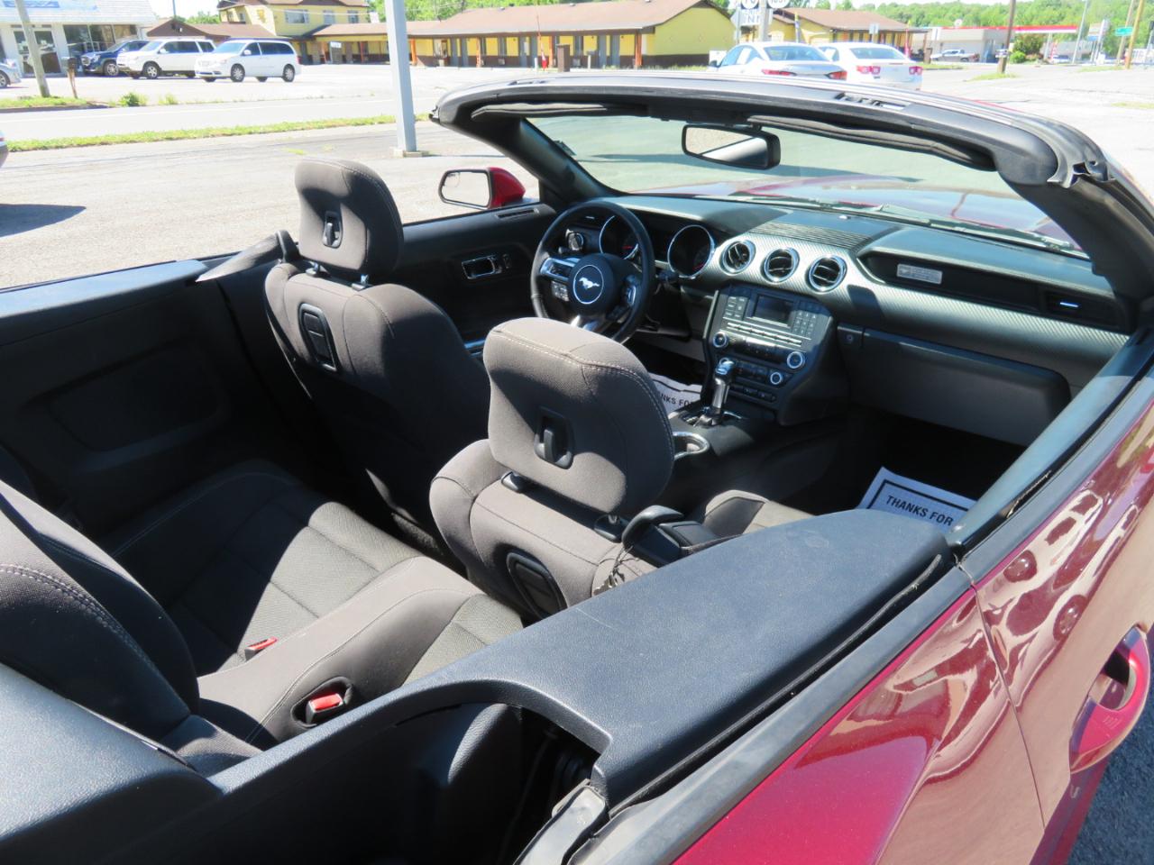 Ford Mustang 2dr Conv V6 2015