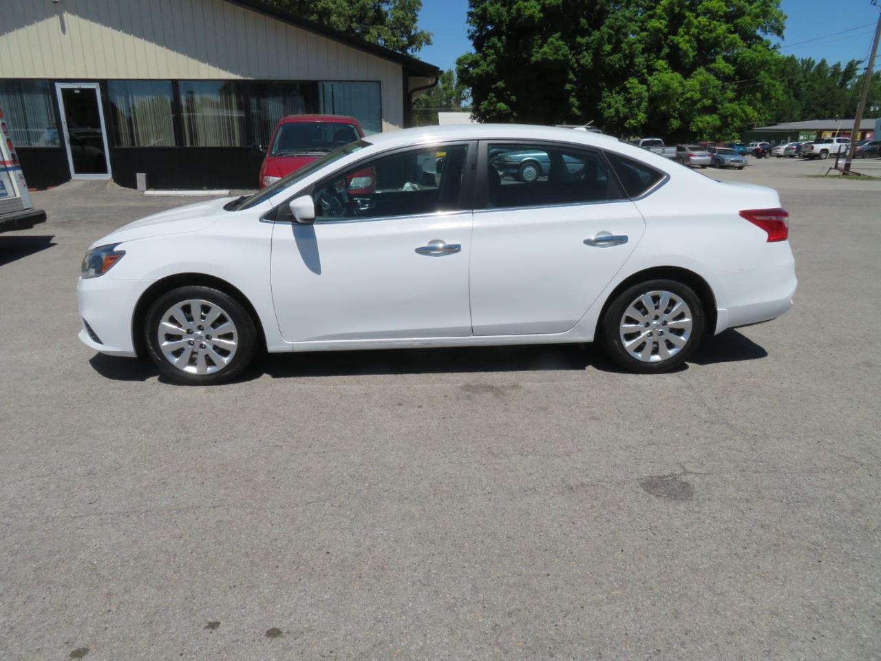 Nissan Sentra 4dr Sdn I4 CVT FE+ S 2016