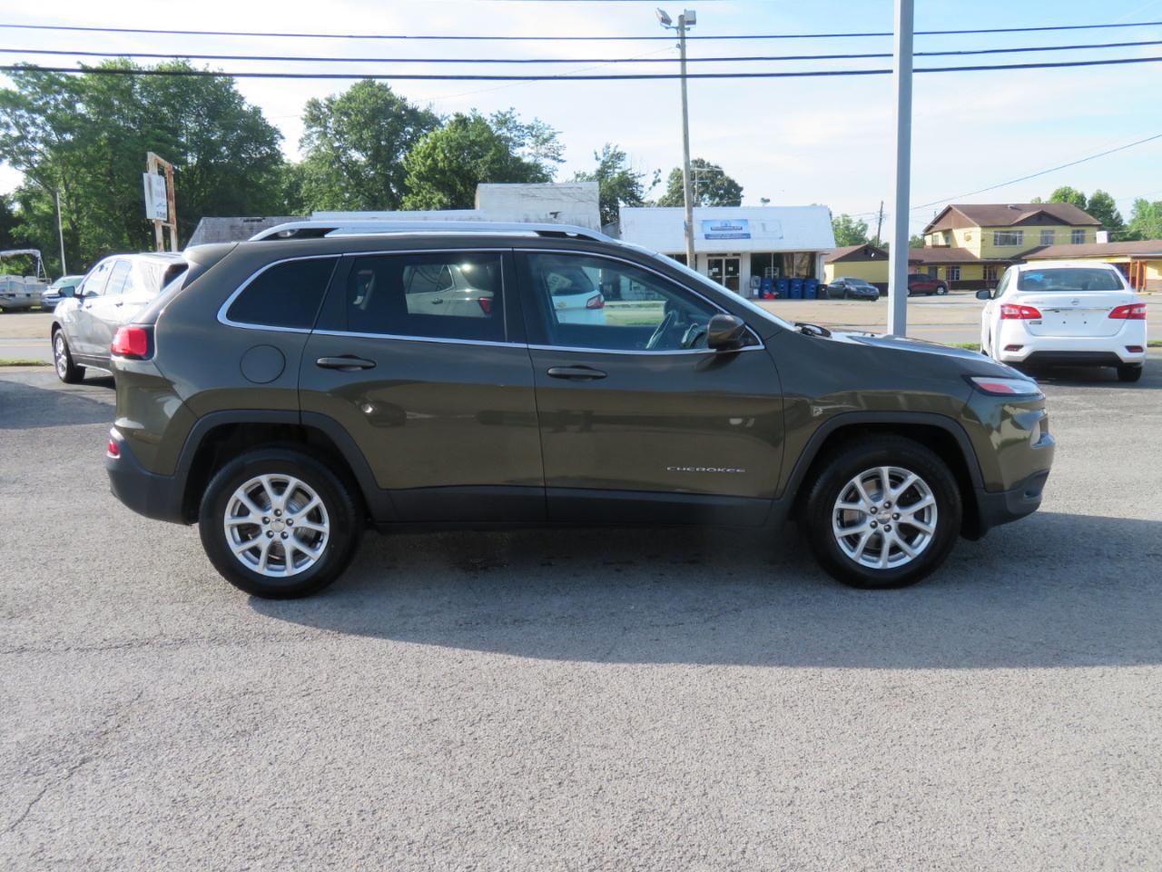 Jeep Cherokee 4WD 4dr Latitude 2015